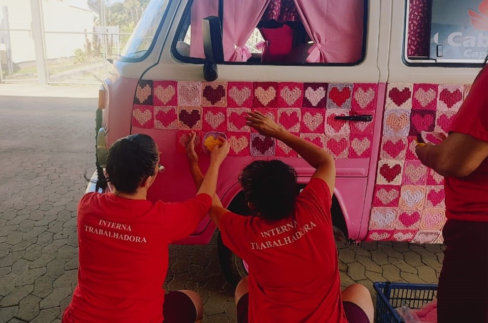 Kombi leva arte do sistema prisional do Espírito Santo a maior feira artesanal da América Latina