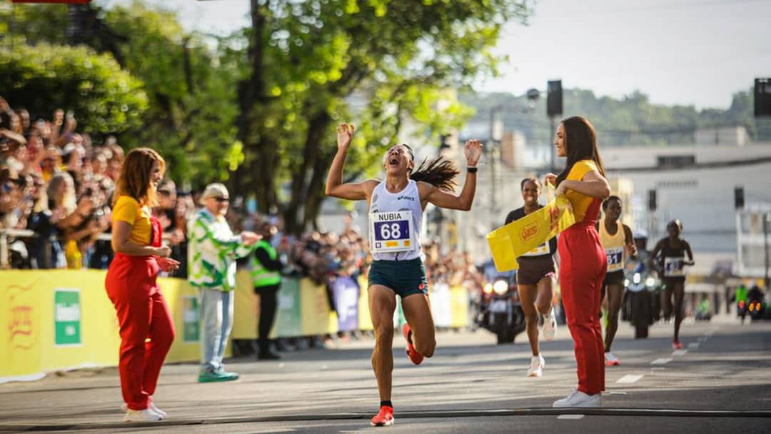 dez milhas garoto tem vitoria feminina do brasil