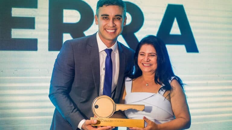 vice prefeita gracimeri gaviorno assume comando da serra