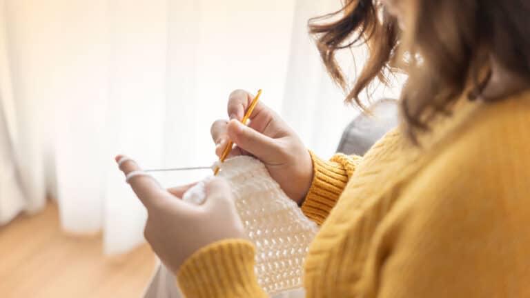 workshop ensina croche em moda e precificacao na casa da rosa