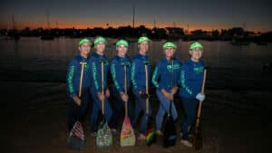 da sala de aula para o mar professora de vitoria vai levar o espirito santo para o mundial de canoa havaiana