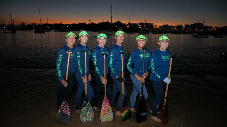 da sala de aula para o mar professora de vitoria vai levar o espirito santo para o mundial de canoa havaiana