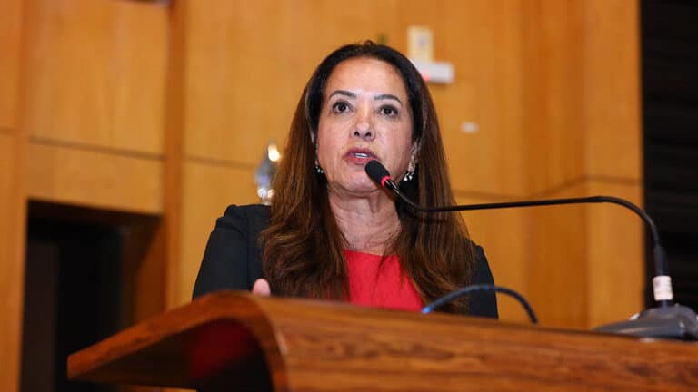 janete de sa cobra atencao para violencia contra os idosos no es