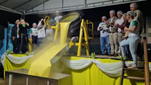 8 edicao do tombo da papa em itarana celebra a colheita do milho a cultura italiana e o vigor da agricultura familiar