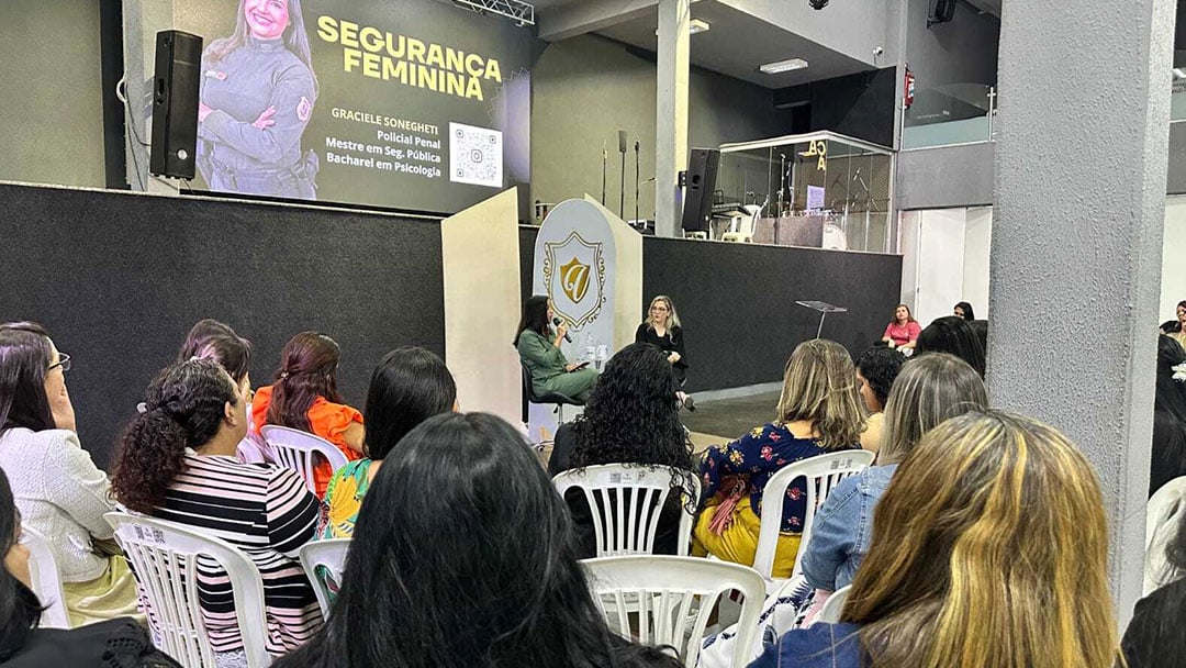 agosto lilas conscietizacao em igreajs ajuda a quebrar tabu sobre violencia domestica